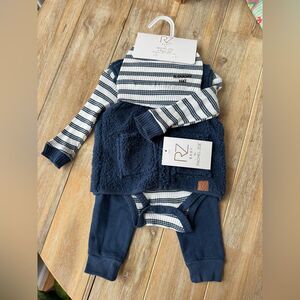 Rachel Zoe 4 Piece Set Baby Boy with Fleece Vest